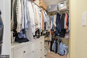 6601 Lavinus Ln, Alexandria, VA 22315 - Photo 14