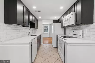 8213 Claremont Woods Drive, Alexandria, VA 22309 - Photo 8