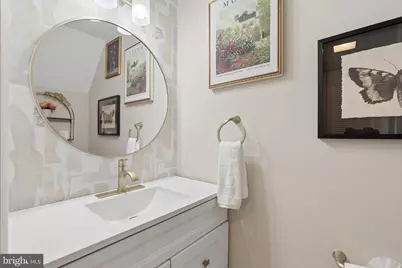8213 Claremont Woods Drive, Alexandria, VA 22309 - Photo 14