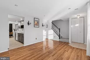 8213 Claremont Woods Dr, Alexandria, VA 22309 - Photo 2