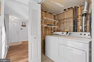 8213 Claremont Woods Dr, Alexandria, VA 22309 - Photo 26