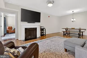 8970 Fascination Ct, Lorton, VA 22079 - Photo 6