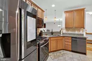 8970 Fascination Ct, Lorton, VA 22079 - Photo 24