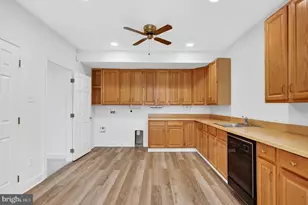 6488 Lake Meadow Dr, Burke, VA 22015 - Photo 62