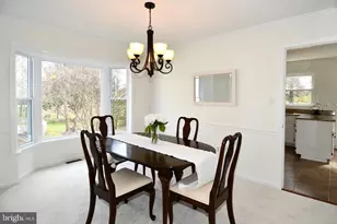 13730 Rosetree Ct, Chantilly, VA 20151 - Photo 4
