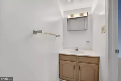 5974 Wescott Hills Way, Alexandria, VA 22315 - Photo 26