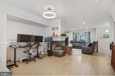 13118 Plotner Farm Road, Herndon, VA 20171 - Photo 8