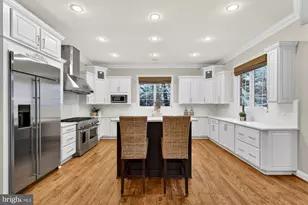 2584 Vintage Crest Ln, Oakton, VA 22124 - Photo 24