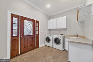 2584 Vintage Crest Ln, Oakton, VA 22124 - Photo 46