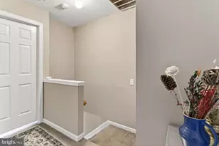 6523 Old Carriage Ln, Alexandria, VA 22315 - Photo 26