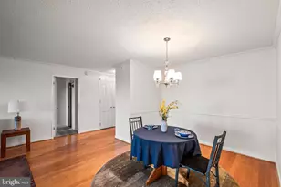 5902 Mt Eagle Dr, Alexandria, VA 22303 - Photo 6