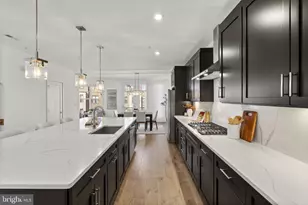 14420 Beckett Glen Cir, Chantilly, VA 20151 - Photo 8