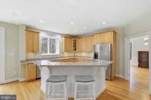 182 River Park Dr, Great Falls, VA 22066 - Photo 10