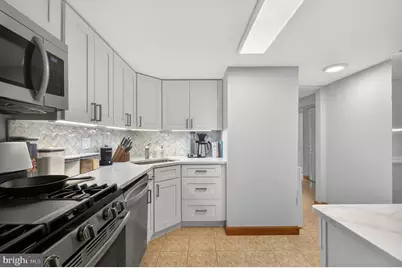 1536 Northgate Square #21, Reston, VA 20190 - Photo 2