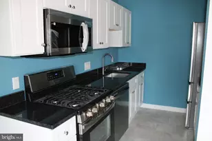 2754 Hollywood Rd, Falls Church, VA 22043 - Photo 2