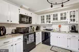 6528 Birchleigh Way, Alexandria, VA 22315 - Photo 8