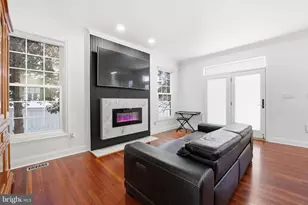 1628 Great Falls St, McLean, VA 22101 - Photo 2