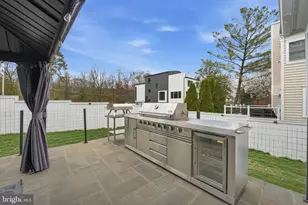 1628 Great Falls St, McLean, VA 22101 - Photo 12