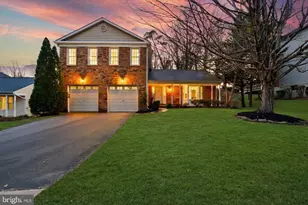 7204 Joshua Tree Ln, Springfield, VA 22152 - Photo 1