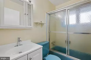 6621 Edsall Rd, Springfield, VA 22151 - Photo 24