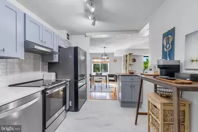 8340 Greensboro Drive #409, McLean, VA 22102 - Photo 6