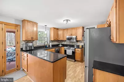 8274 Raindrop Way, Springfield, VA 22153 - Photo 14