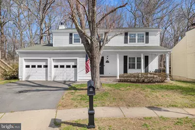 8274 Raindrop Way, Springfield, VA 22153 - Photo 2