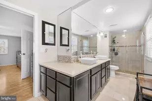 8274 Raindrop Way, Springfield, VA 22153 - Photo 28