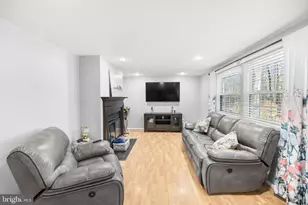 8274 Raindrop Way, Springfield, VA 22153 - Photo 22