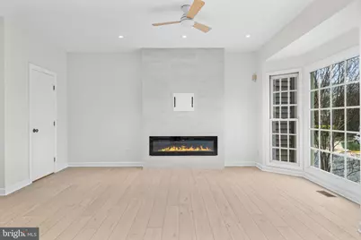12414 Cedar Lakes Drive, Fairfax, VA 22033 - Photo 6