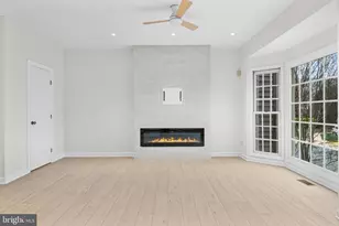 12414 Cedar Lakes Dr, Fairfax, VA 22033 - Photo 6