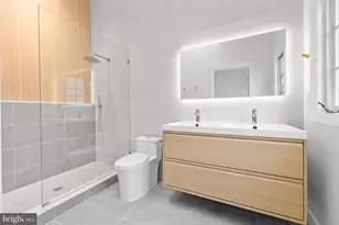 12414 Cedar Lakes Dr, Fairfax, VA 22033 - Photo 26