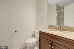 5282 Sandyford St, Alexandria, VA 22315 - Photo 24