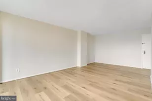 2300 Pimmit Dr, Falls Church, VA 22043 - Photo 18