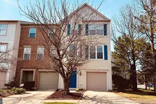 1057 Lexus Way, Herndon, VA 20170 - Photo 2