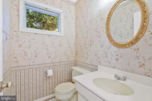 6831 Fairway Dr, McLean, VA 22101 - Photo 20