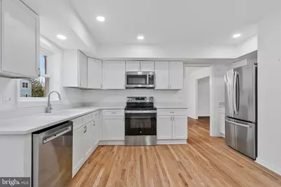 6831 Fairway Drive, McLean, VA 22101 - Photo 18