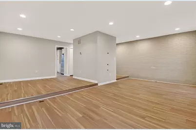 2874 Sutton Oaks Lane, Vienna, VA 22181 - Photo 4