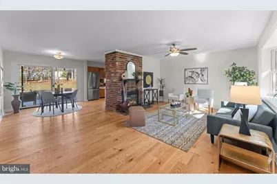 7448 Long Pine Drive, Springfield, VA 22151 - Photo 4