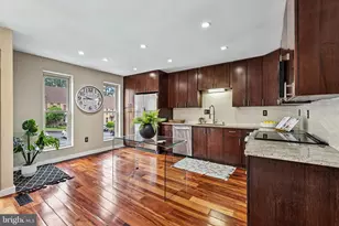 1733 Cy Ct, Vienna, VA 22182 - Photo 4