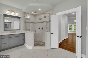 2233 N Underwood St, Falls Church, VA 22043 - Photo 32