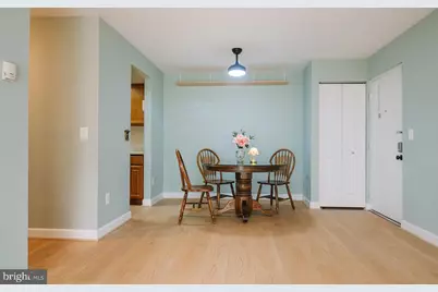 14805 Rydell Road #B2, Centreville, VA 20121 - Photo 6
