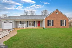 6922 Lodestone Ct, Alexandria, VA 22306 - Photo 1