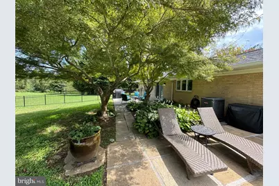 1542 Crowell Road, Vienna, VA 22182 - Photo 4