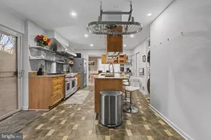 3706 Quaint Acres Cir, Falls Church, VA 22041 - Photo 8