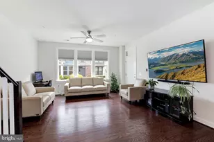 13389 Launders St, Herndon, VA 20171 - Photo 6