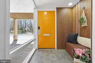 11526 Maple Ridge Rd, Reston, VA 20190 - Photo 6