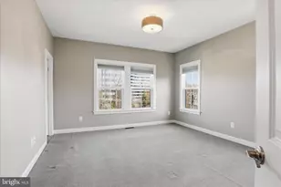 9298 Wild Black Cherry Ct, Fairfax, VA 22031 - Photo 16