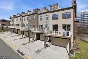 9298 Wild Black Cherry Ct, Fairfax, VA 22031 - Photo 26