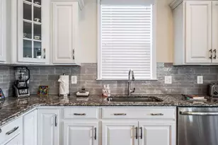 7922 Ashland Dr, Alexandria, VA 22315 - Photo 14